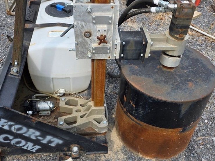 skidloader-bucket-w/hydraulic-attachment-image-6