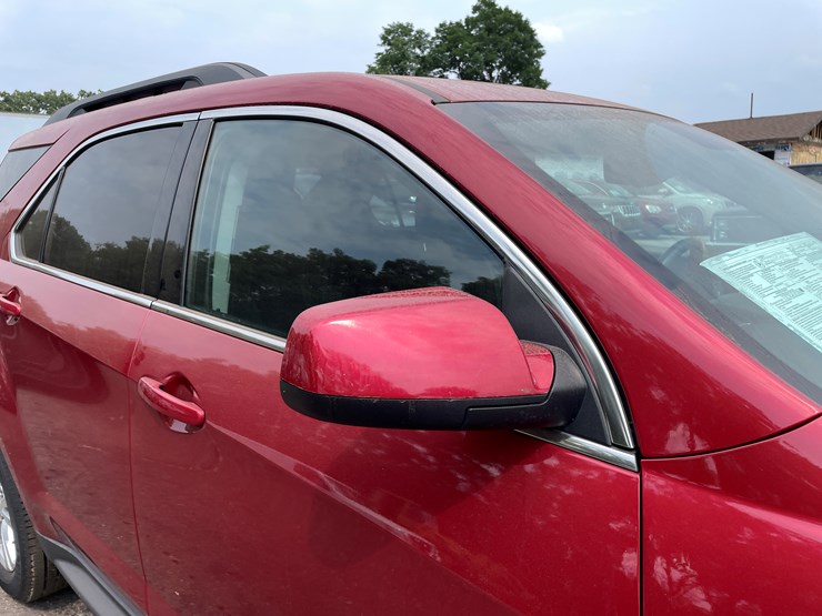 2015-chevrolet-equinox-lt-image-34
