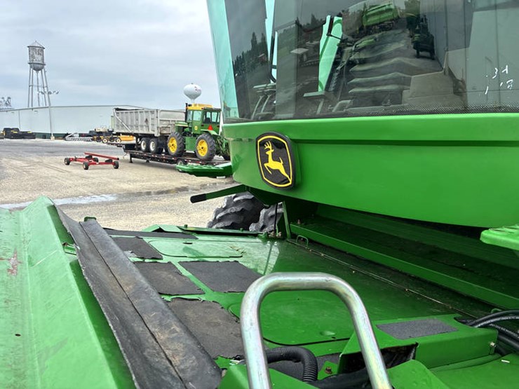 2002-john-deere-9750-image-14