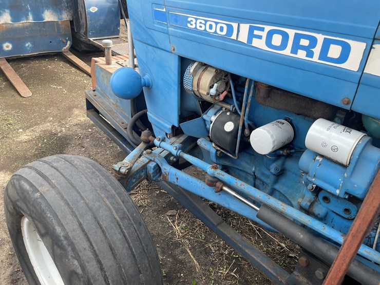 ford-3600-image-18