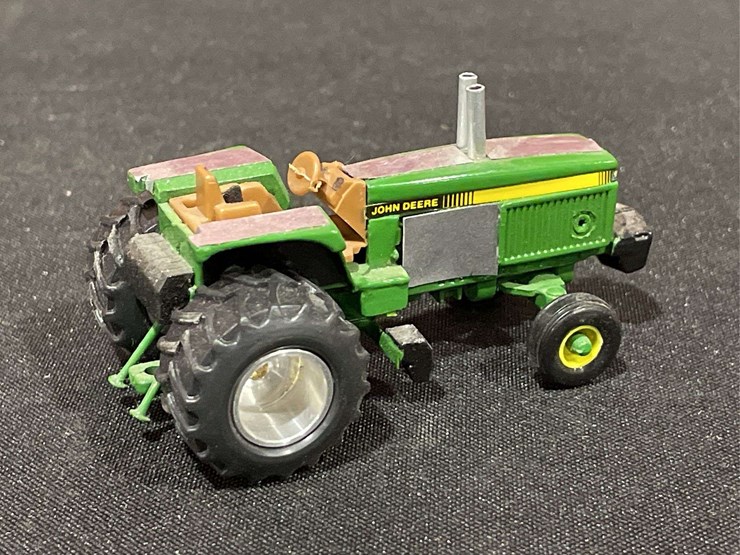 john-deere-64-image-6