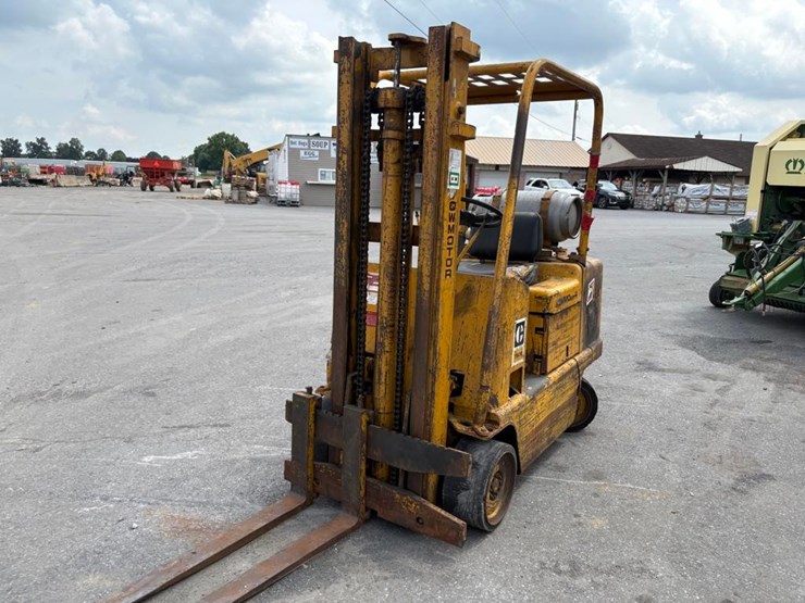 caterpillar-t50b-image-3