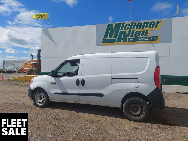 2015-ram-promaster-city-image-3