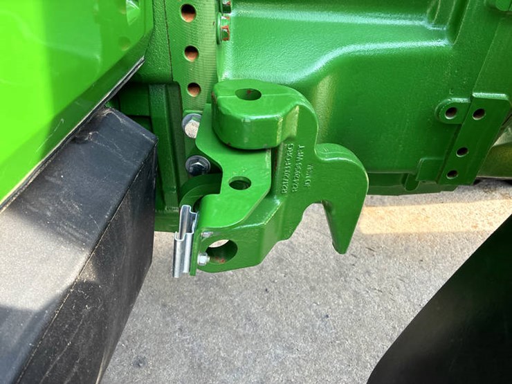 2022-john-deere-8r-310-image-22
