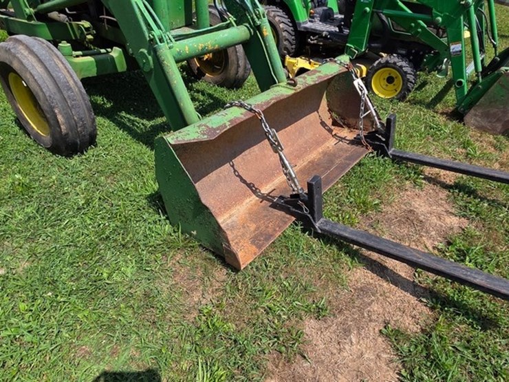 john-deere-300-image-6