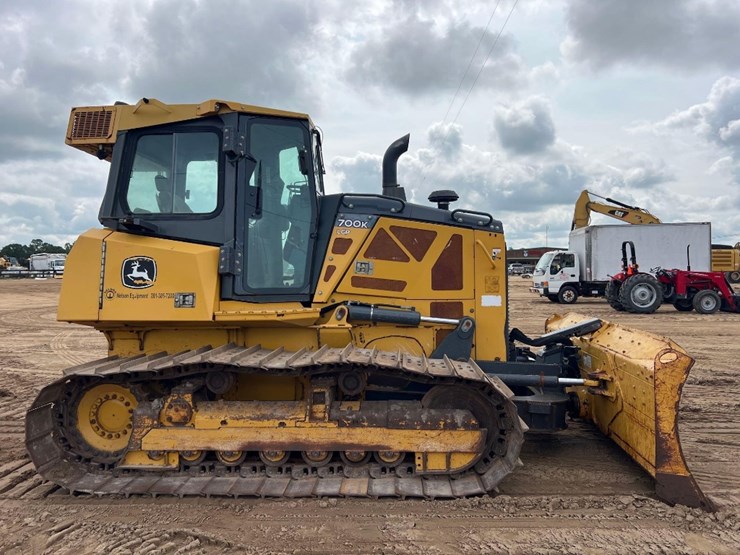 2020-deere-700k-lgp-image-5