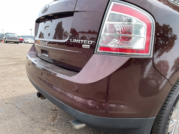 2010-ford-edge-image-31