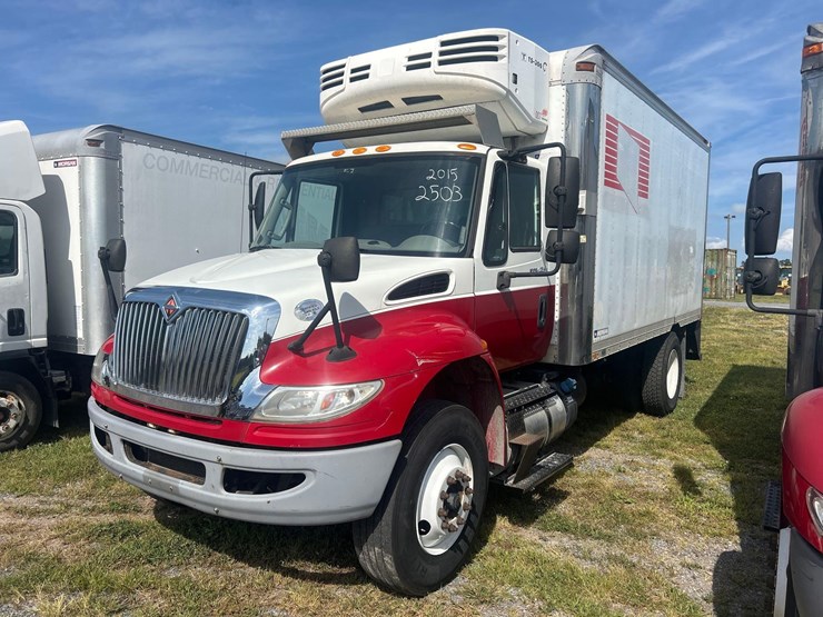 2015-international-durastar-4300-image-1