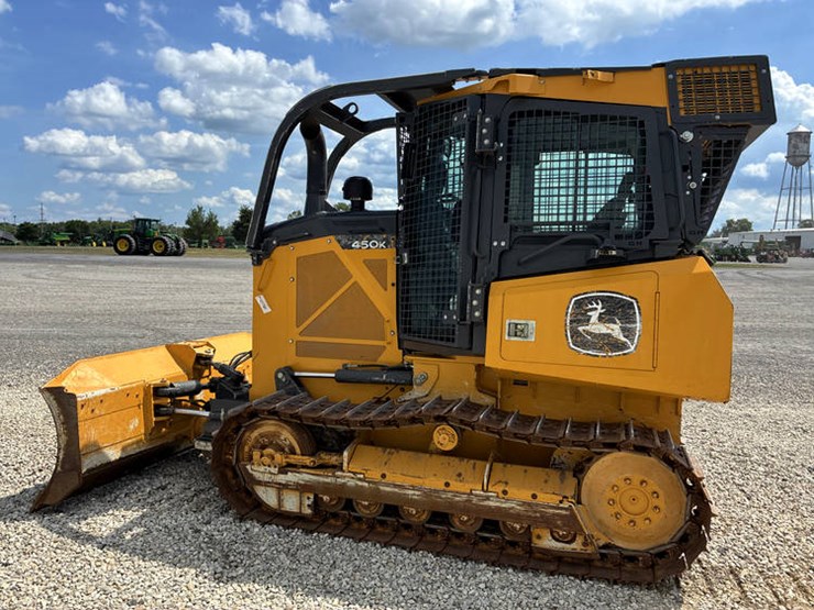 2022-john-deere-450-image-9