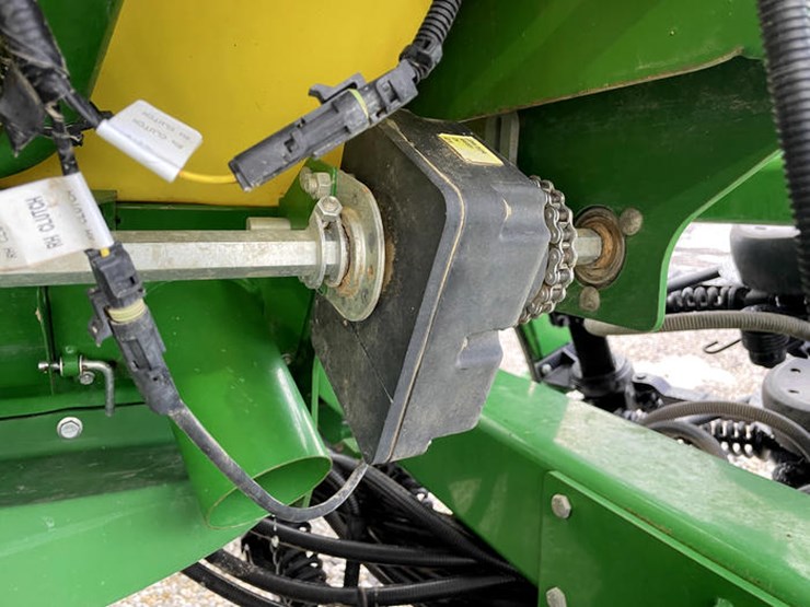 2017-john-deere-1990-image-64