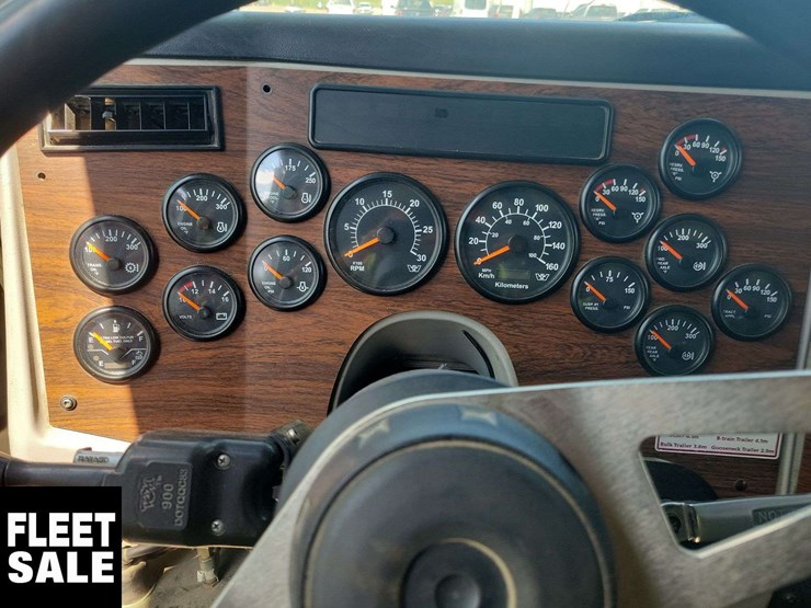 2015-western-star-4900-image-8