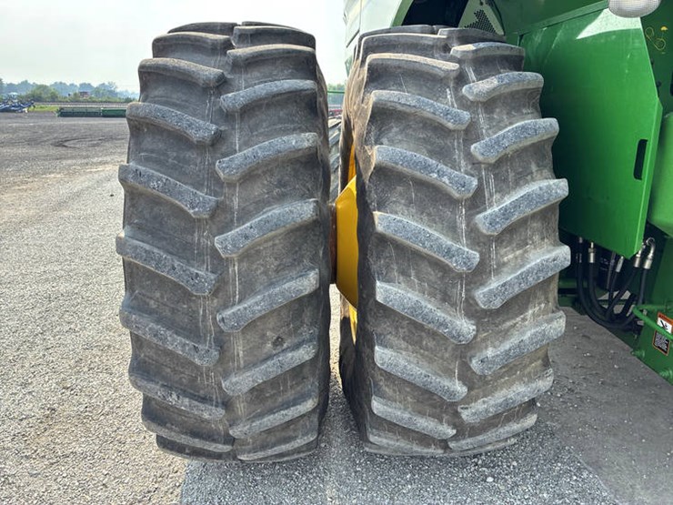 2014-john-deere-s690-image-31
