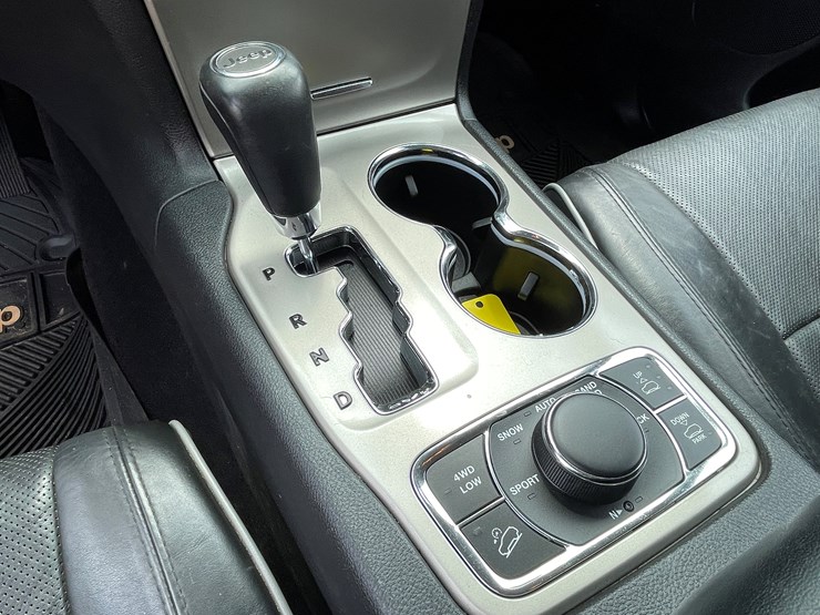 2013-jeep-grand-cherokee-image-55