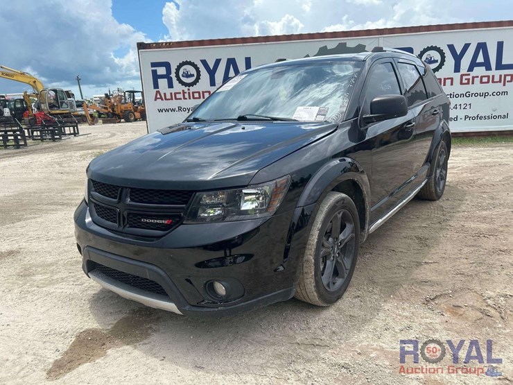2019-dodge-journey-image-1