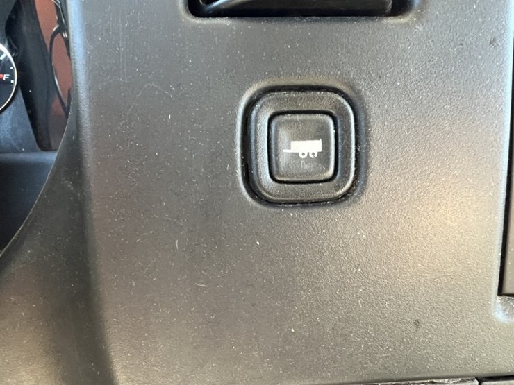 2015-chevrolet-express-3500-image-24