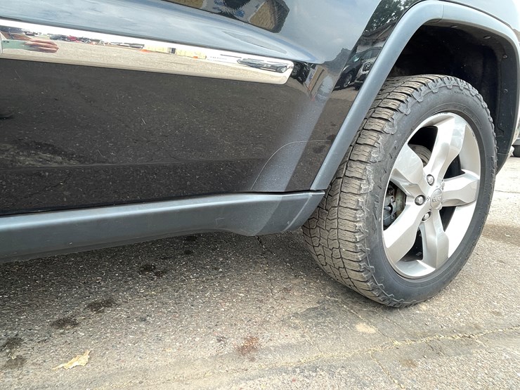 2013-jeep-grand-cherokee-image-22