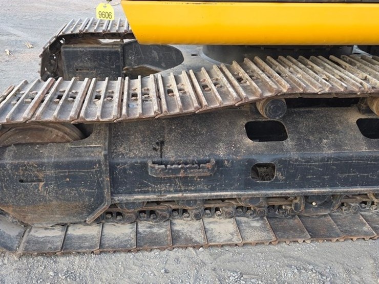2013-deere-160g-lc-image-14