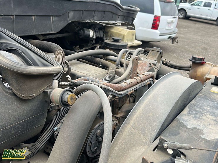 2010-international-durastar-4300-image-22