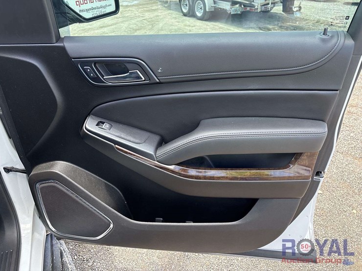 2019-chevrolet-tahoe-image-25