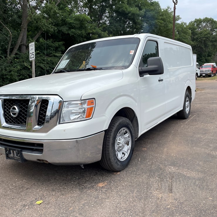 2013 NISSAN NV2500