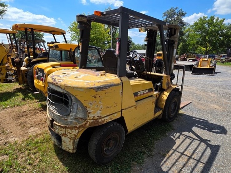 2005-caterpillar-dp40kl-image-4