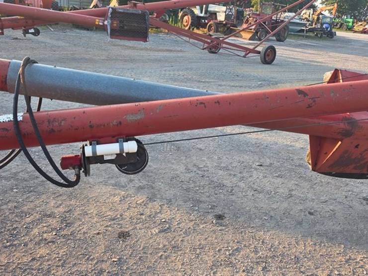 feteral-8"x60'-transport-auger-image-28