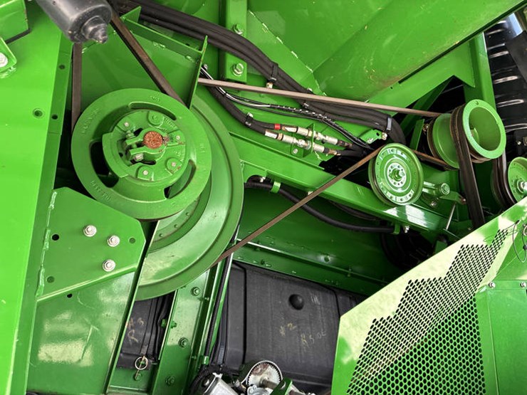2015-john-deere-s680-image-89