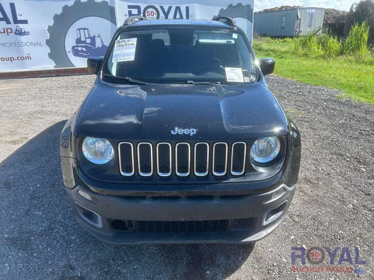 2015-jeep-renegade-image-22