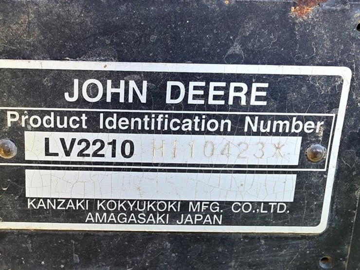 john-deere-2210-image-5