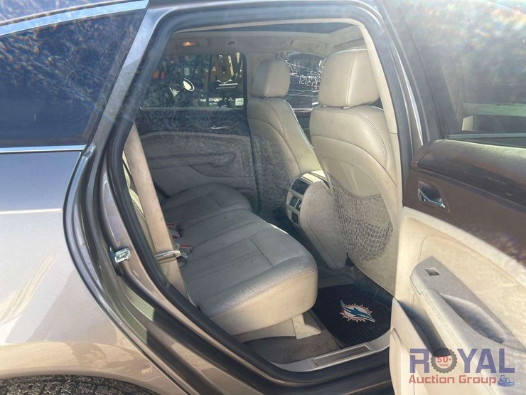 2011-cadillac-srx-image-16