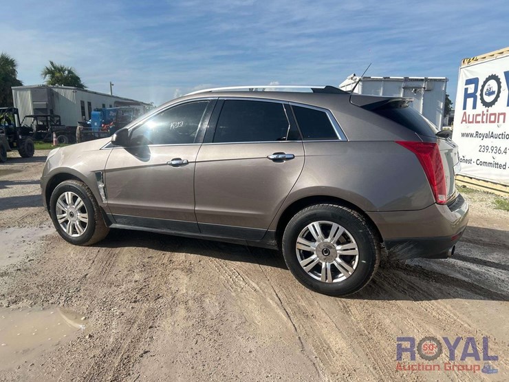 2011-cadillac-srx-image-4