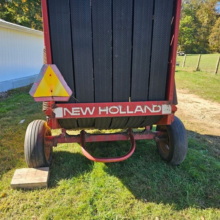 NEW HOLLAND 630