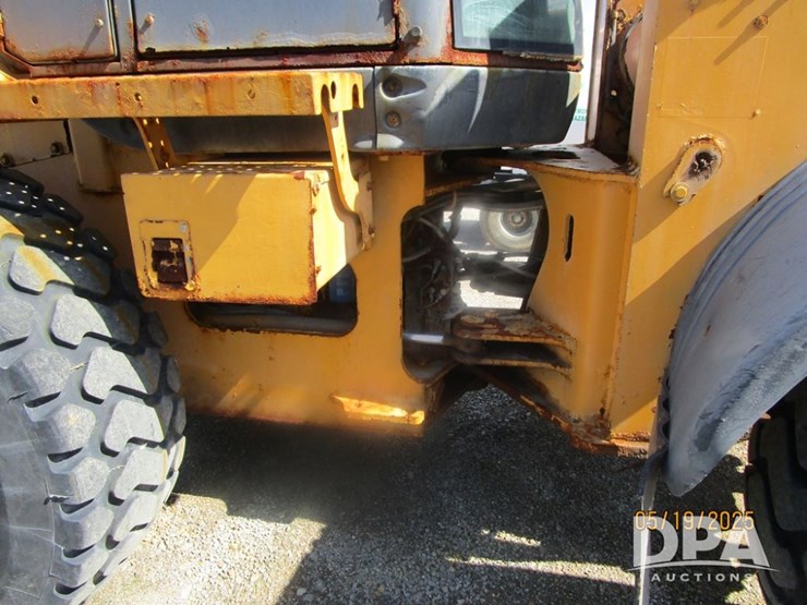 deere-544k-image-9
