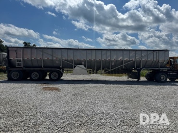 2023-trinity-belt-trailer-image-4