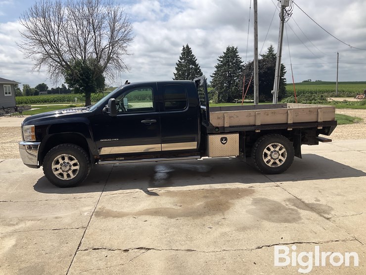 2011-chevrolet-silverado-3500hd-image-8
