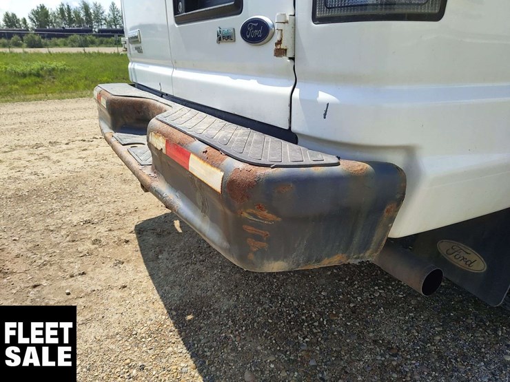2012-ford-350-image-39
