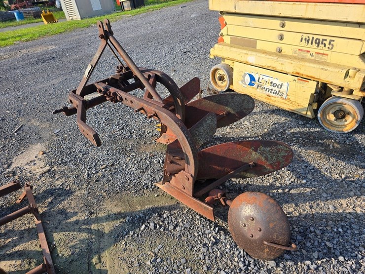 massey-ferguson-72-image-4