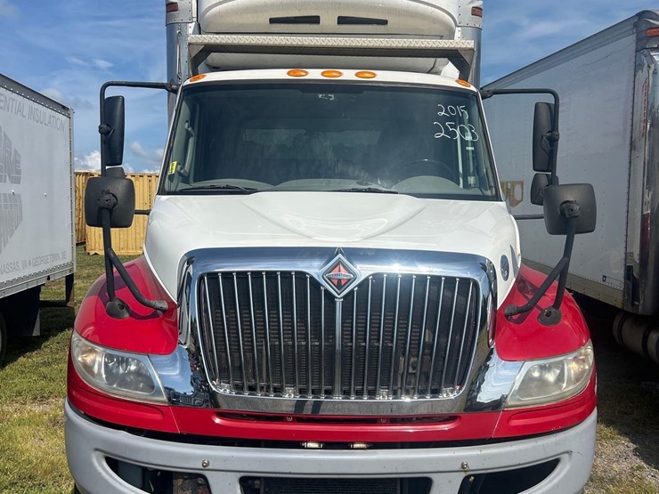 2015-international-durastar-4300-image-2