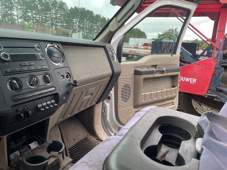 2009-ford-f350-xlt-image-37