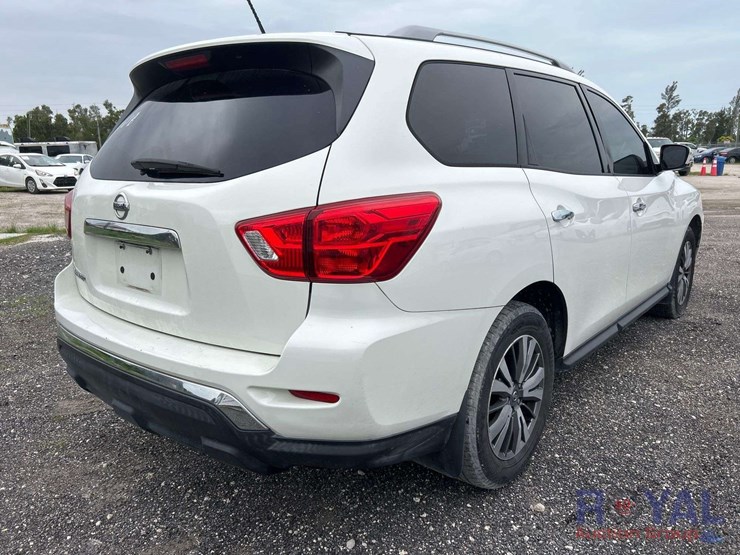 2018-nissan-pathfinder-image-3