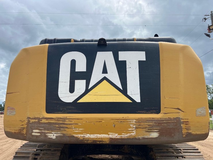 2017-caterpillar-336fl-image-30