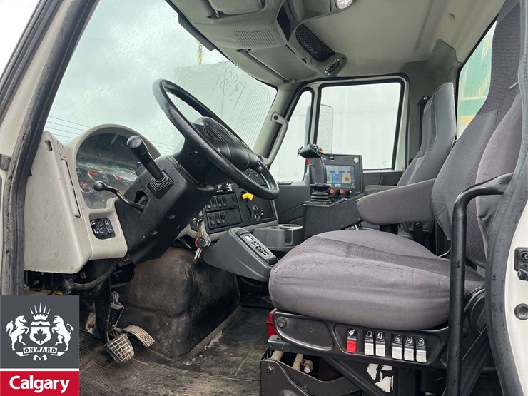 2016-international-workstar-7400-image-9