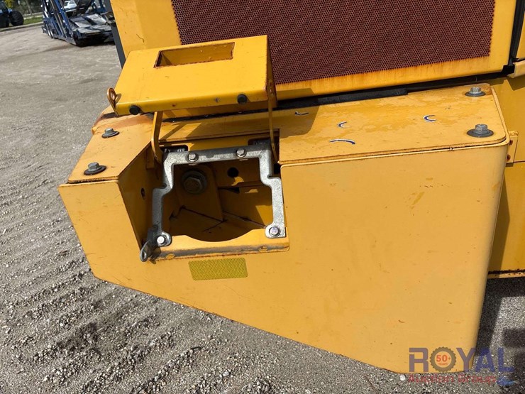 2018-deere-524k-image-21