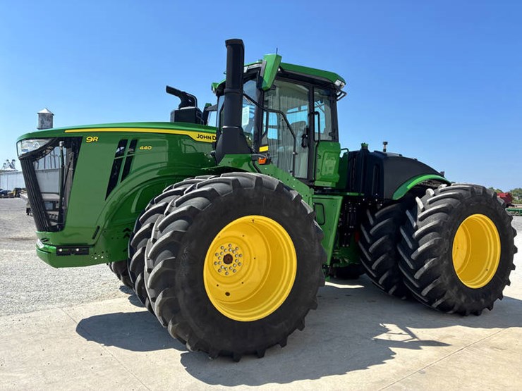 2023-john-deere-9r-440-image-12