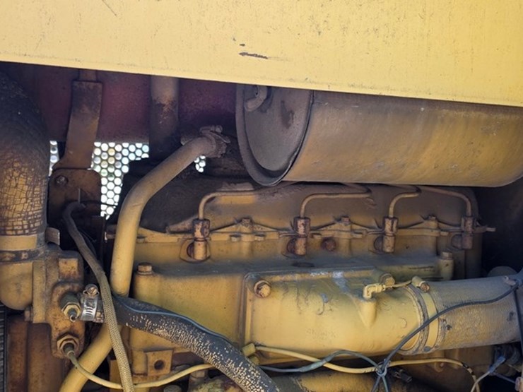 1977-caterpillar-910-image-37