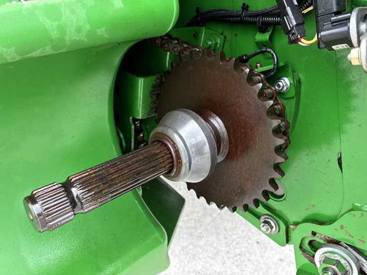 2016-john-deere-s680-image-24