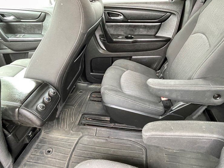 2014-chevrolet-traverse-image-67