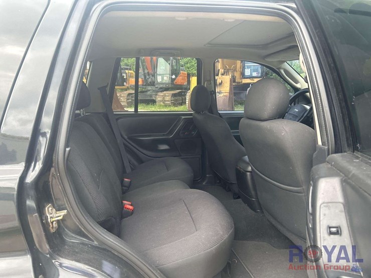 2004-jeep-grand-cherokee-image-21