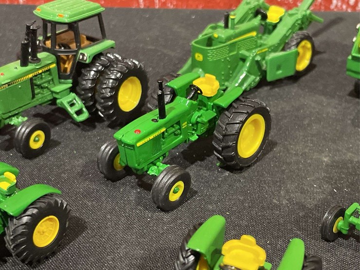 john-deere-64-image-4
