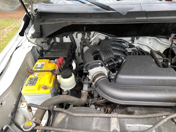 2013-nissan-nv2500-image-52